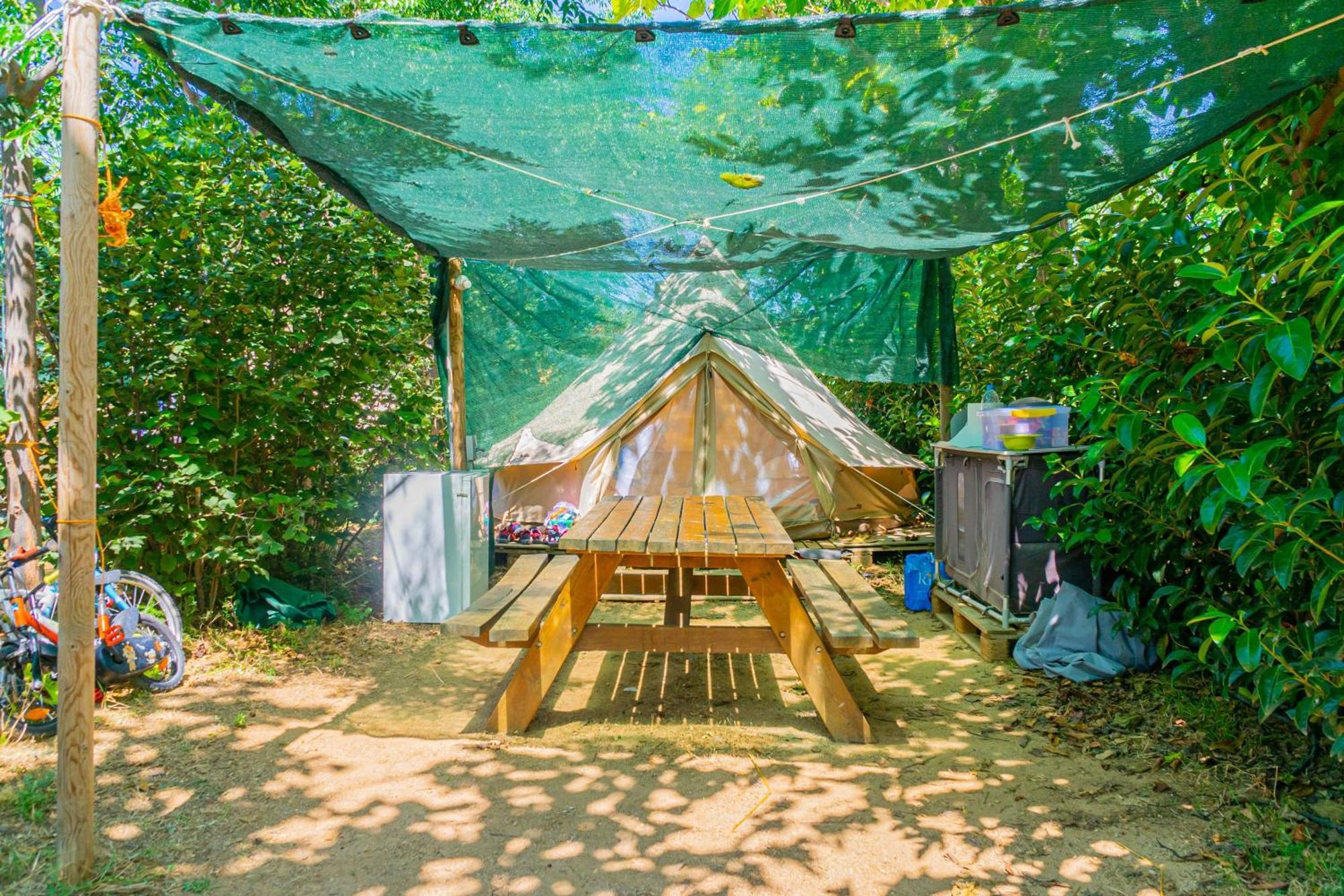 Ecologic Vinyols Camp Hotel Vinyols i Els Arcs Bagian luar foto
